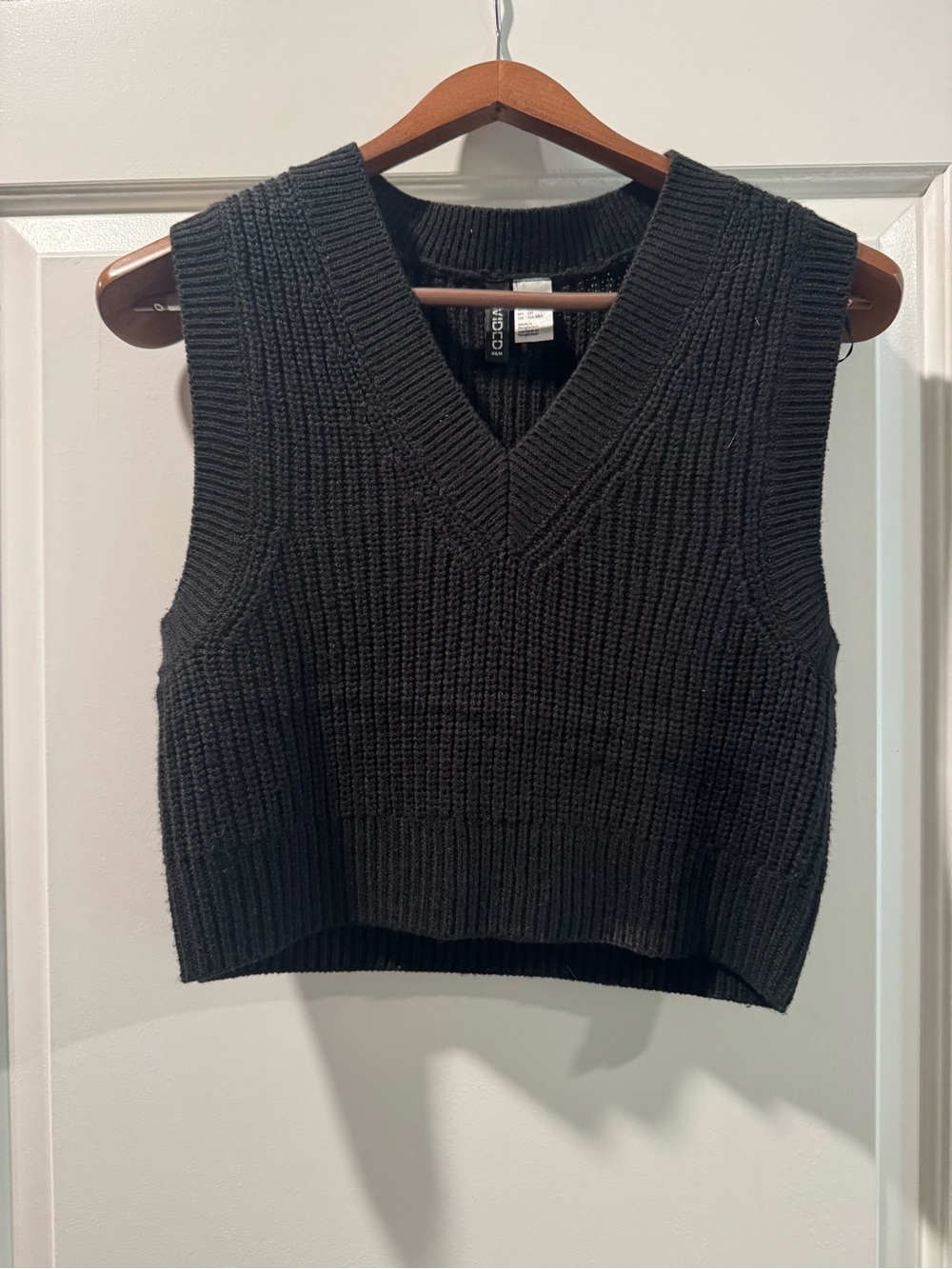 Madewell Black Ribbed V-Neck Sweater Vest